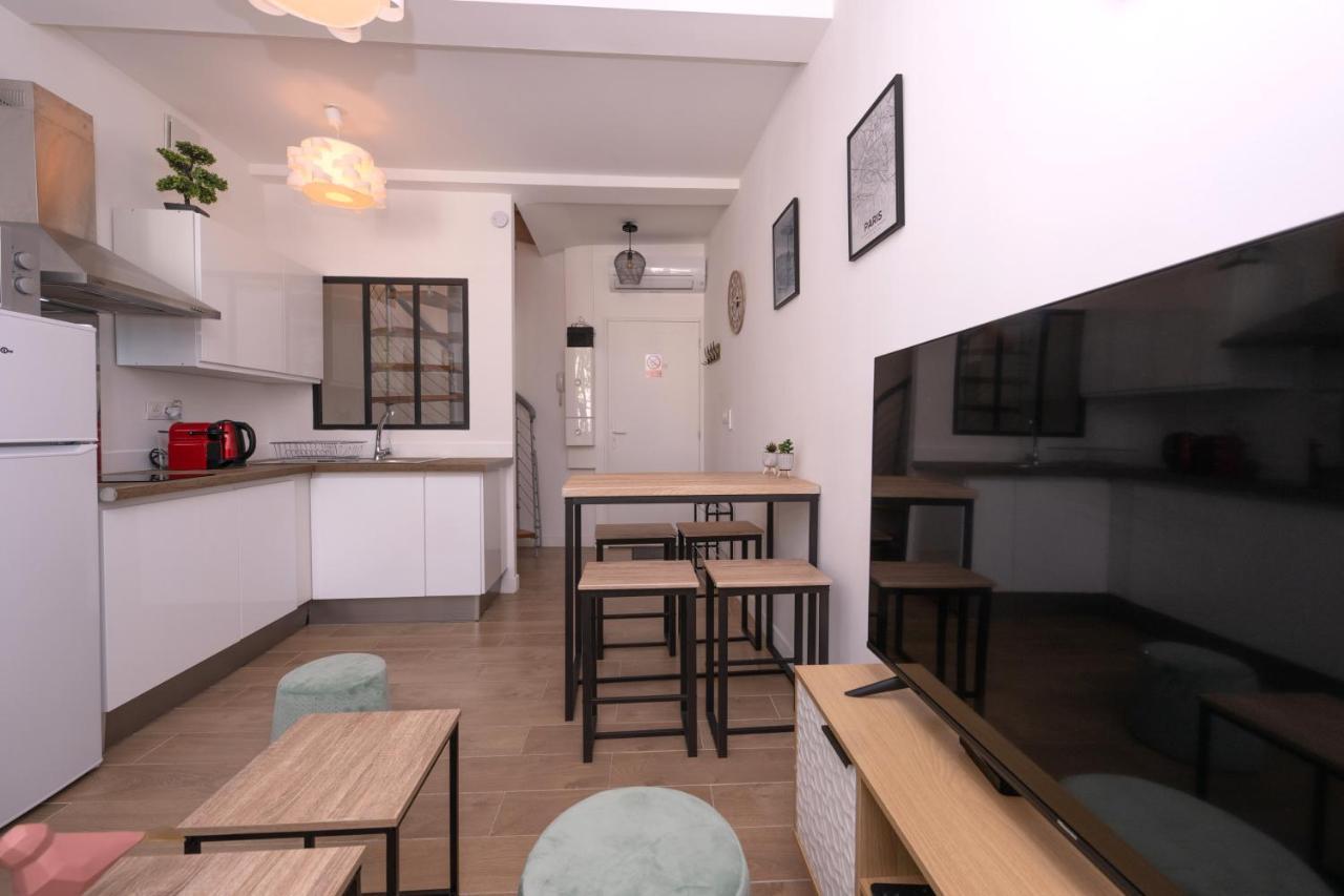 Le Nostradamus - Magnifique Appartement Cours Principal Plein Centre Avec Parking Salon-de-Provence Exterior foto